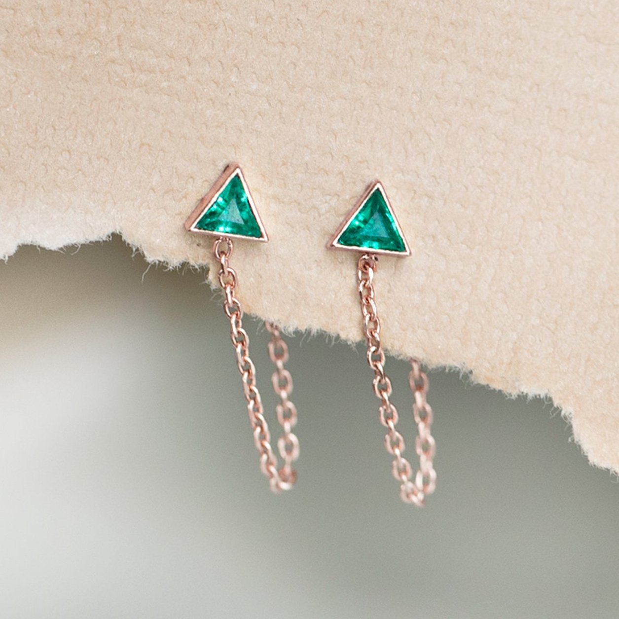 The Emerald Trillion Chain Hoop Earrings | Yellow, Rose or White Gold