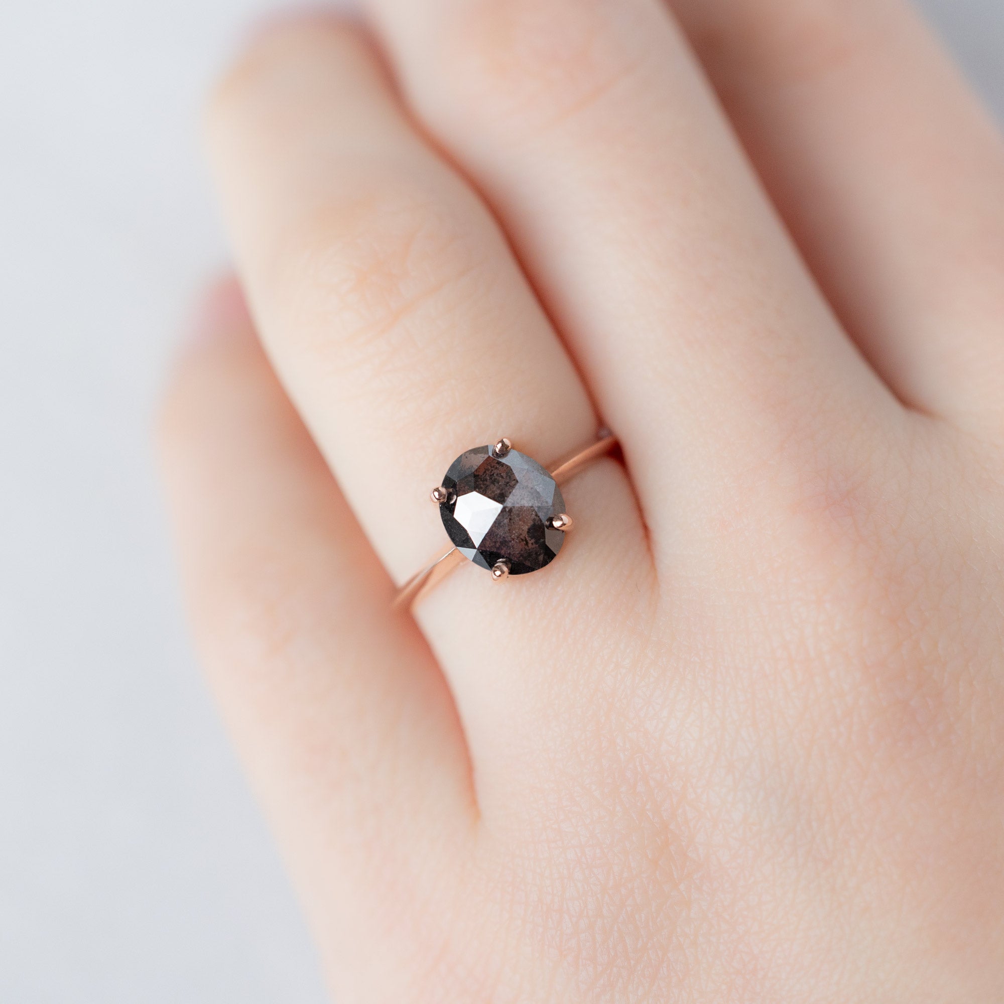 The Bryn Ring with a 1.53ct Oval Salt and Pepper Diamond in 14K Rose Gold on Model