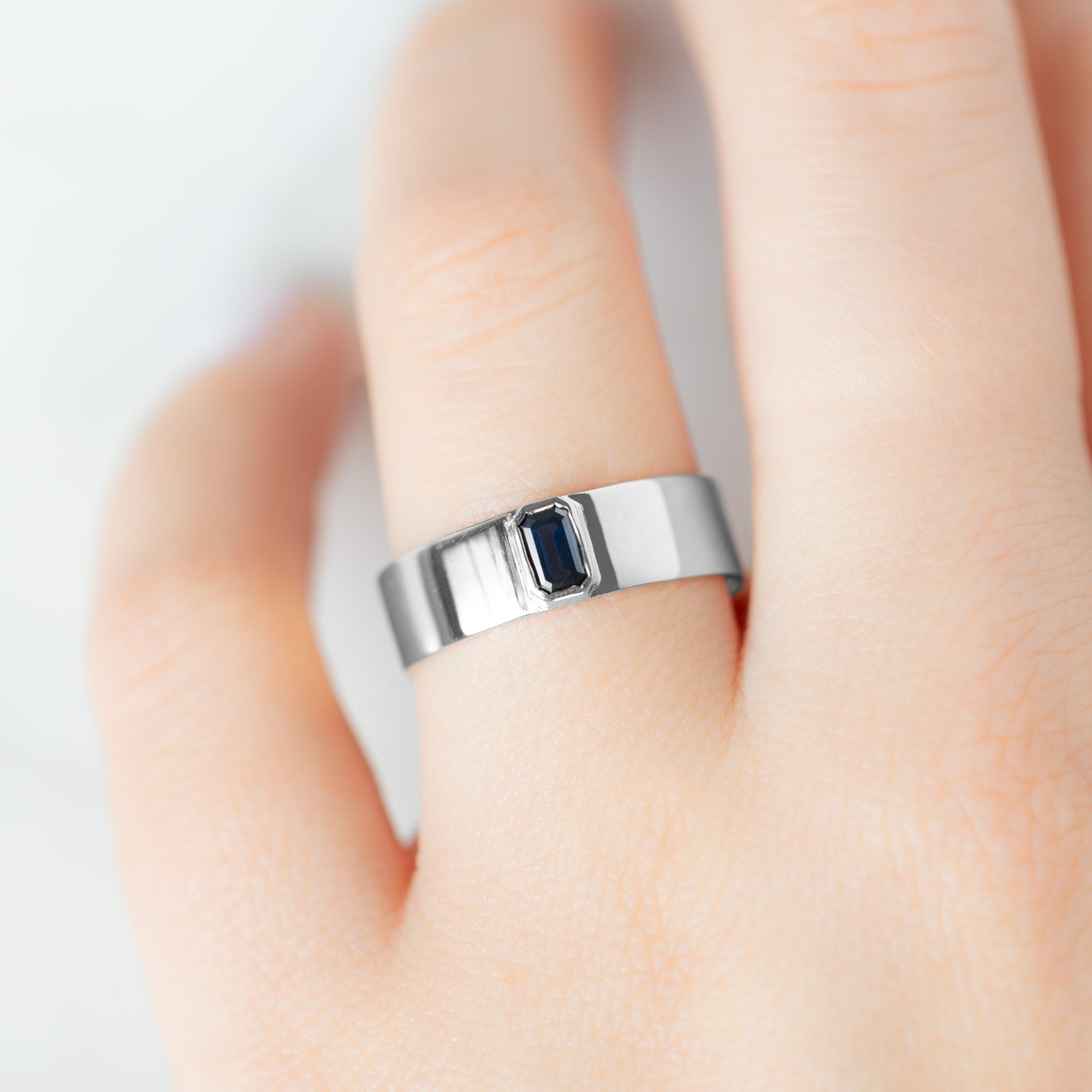 The Cigar Band with an Emerald-Cut Blue Sapphire | Yellow, Rose or White Gold