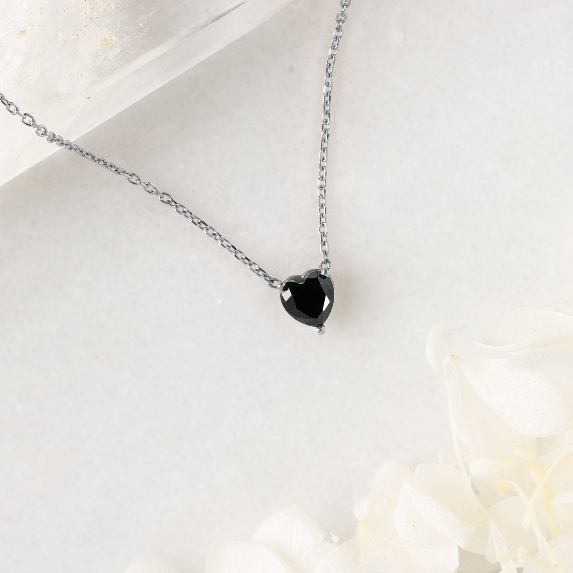 The Black Onyx Gemstone Heart Necklace | Yellow, Rose or White Gold