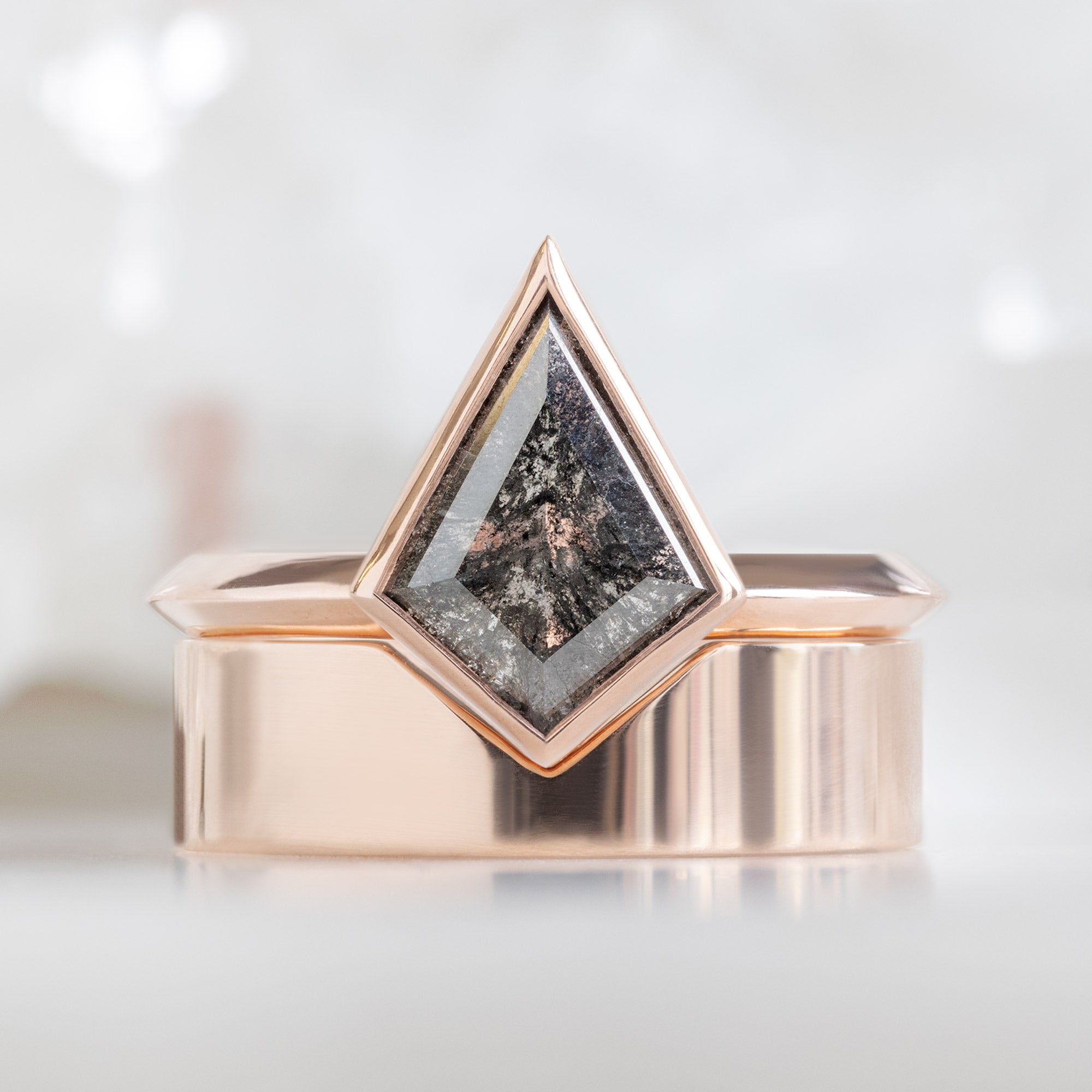 The Gold Peak Wedding Band | Yellow, Rose or White Gold