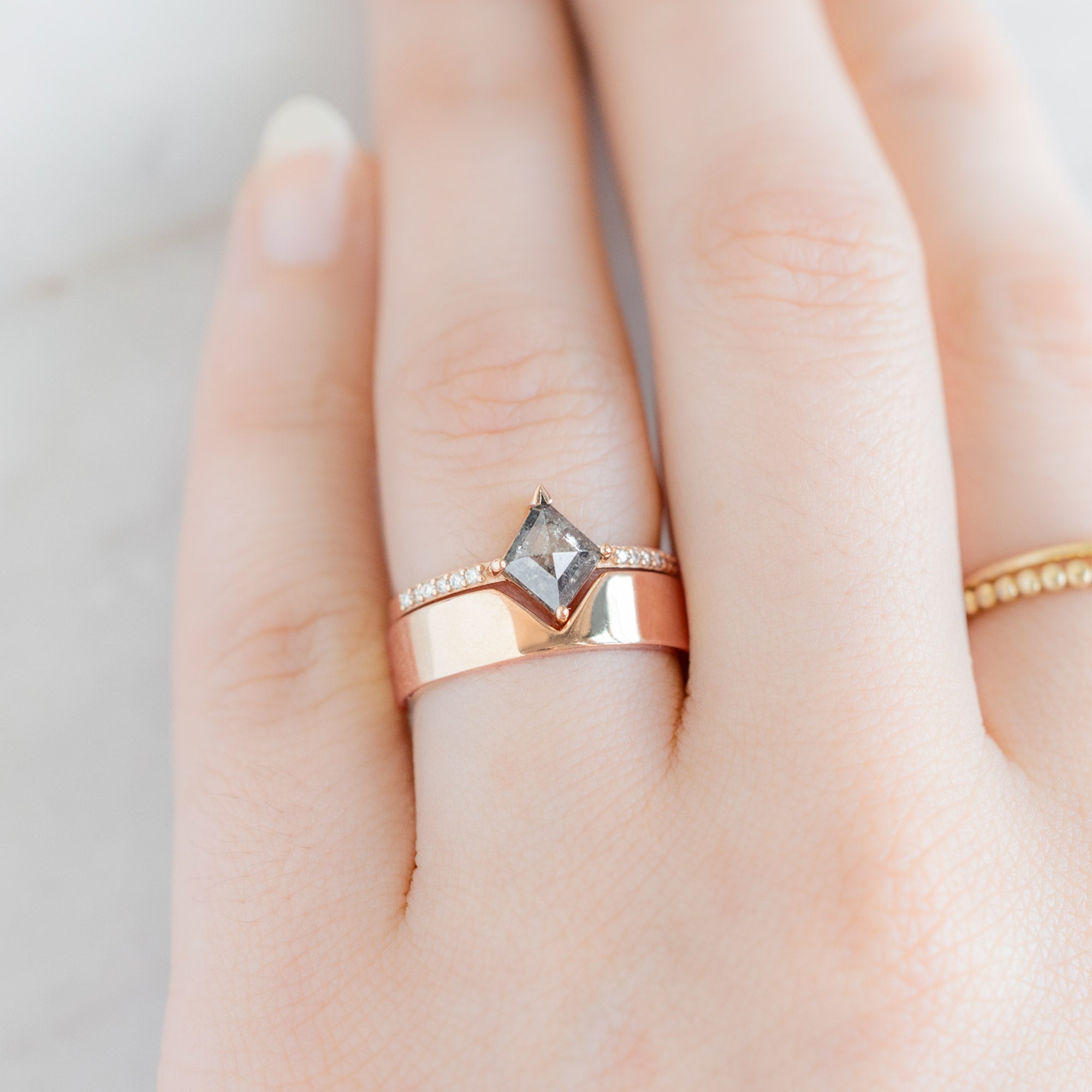 The Gold Peak Wedding Band | Yellow, Rose or White Gold