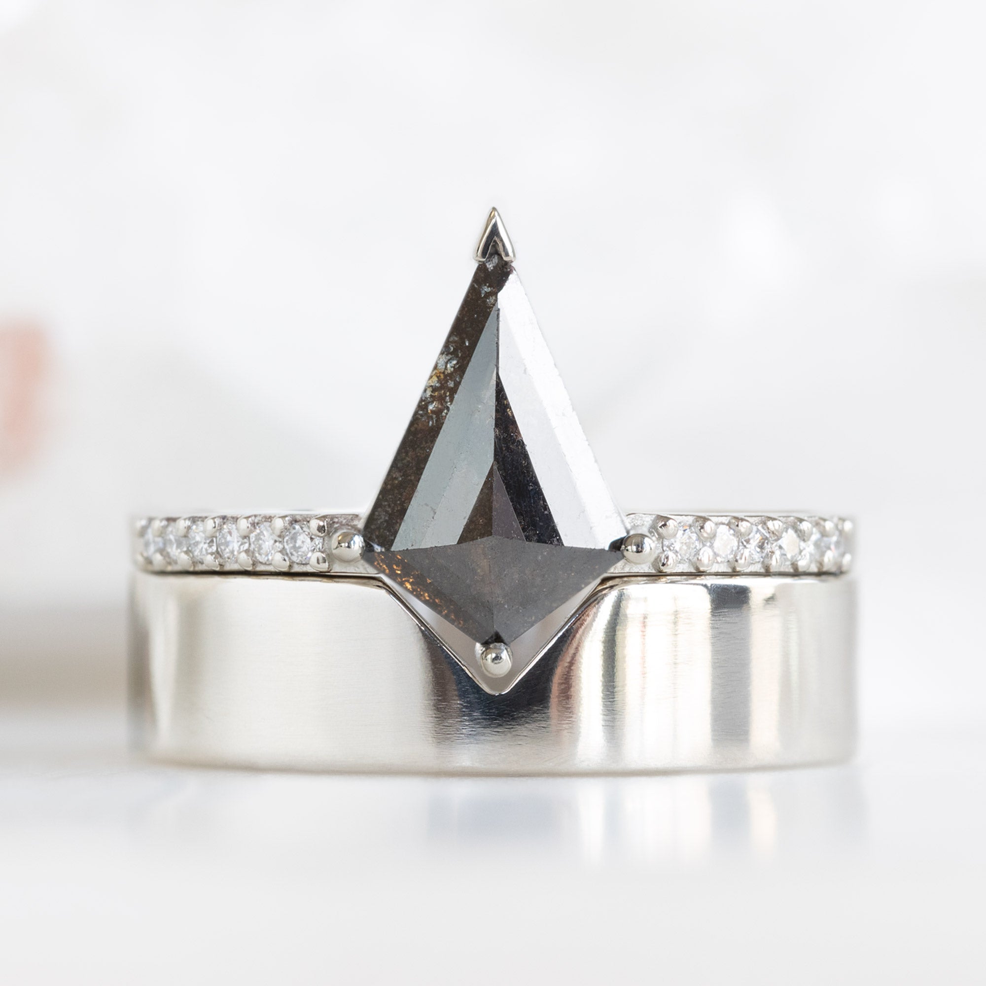 The Gold Peak Wedding Band | Yellow, Rose or White Gold