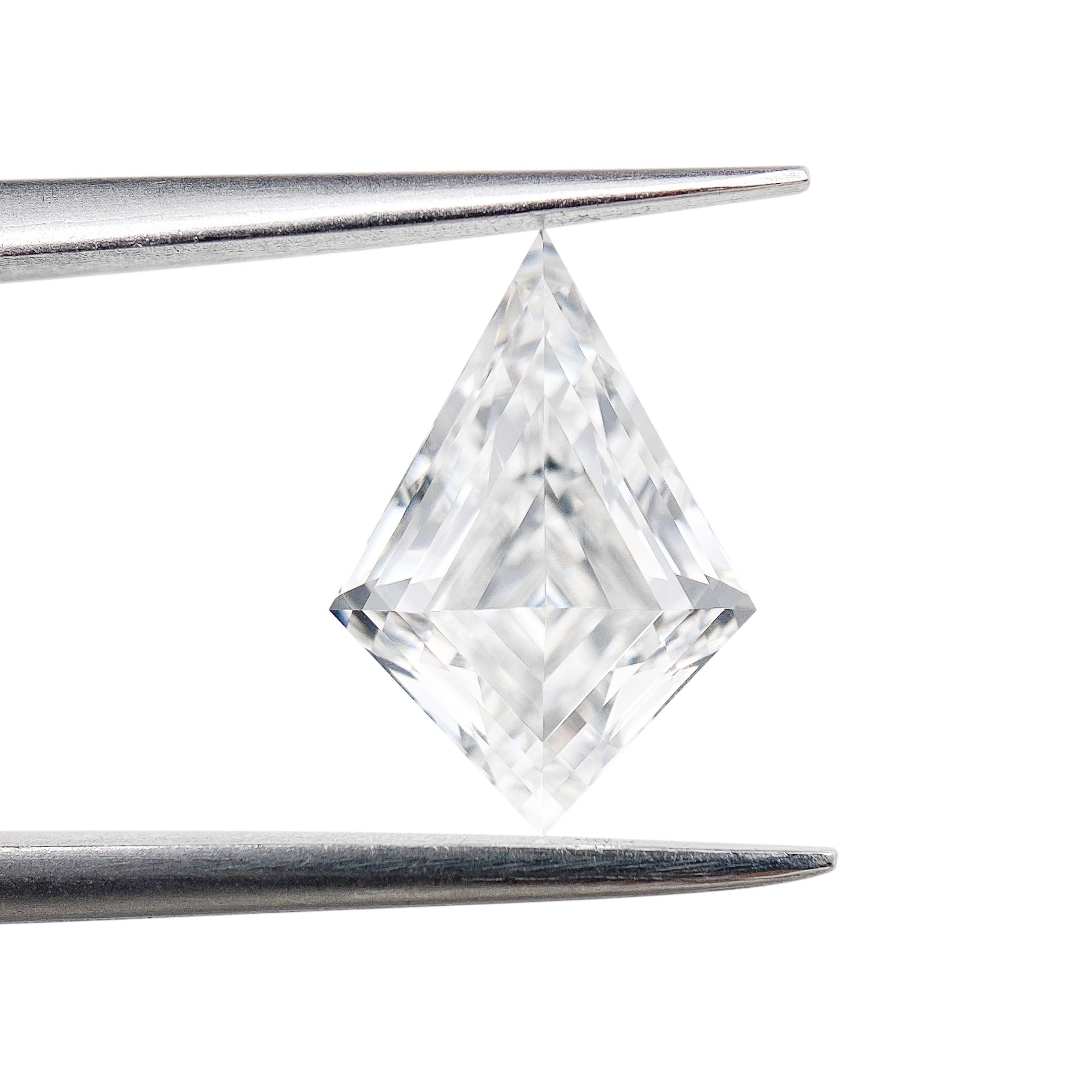 LITHOS Diamond Lab Diamond 2.05ct | E/VS1 Kite Shape Step Cut Lab Diamond (IGI)
