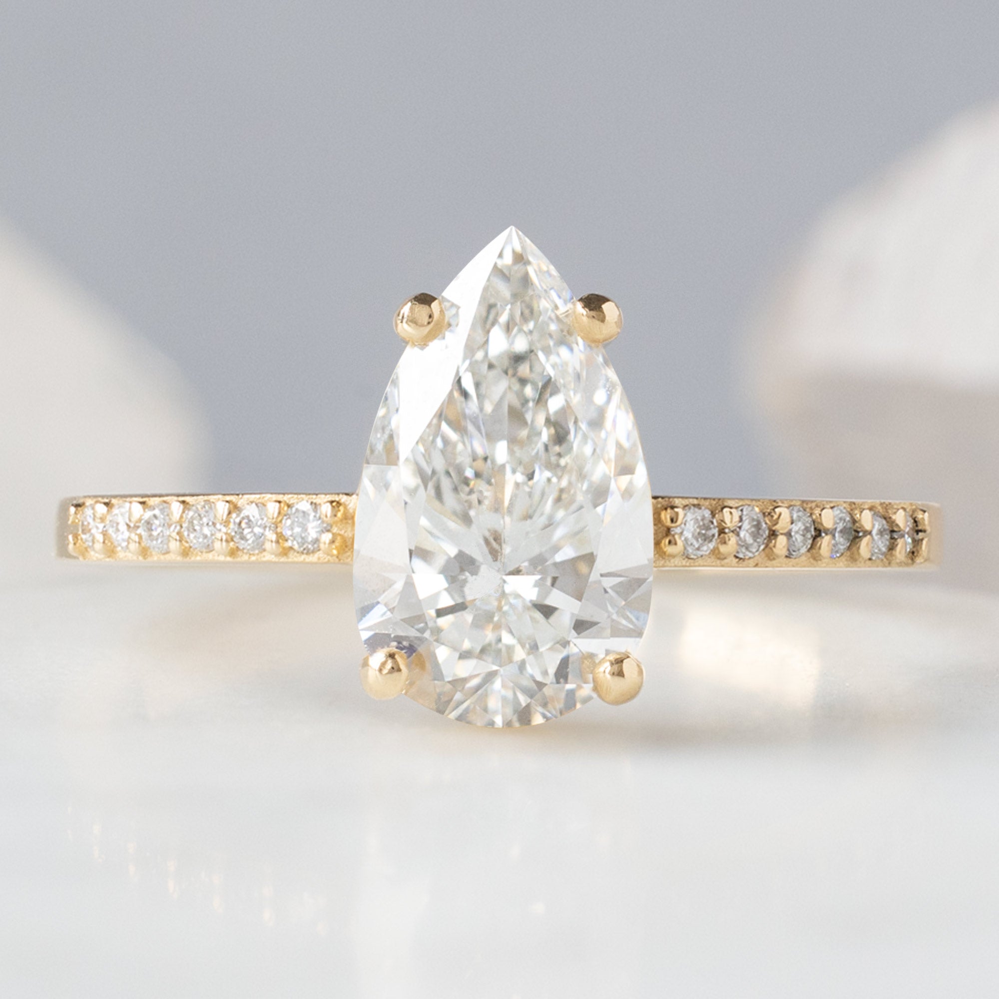 Alexis Russell  Engagement Rings The Willow Ring | 1.38ct Pear Lab Grown White Diamond in 14K Yellow Gold