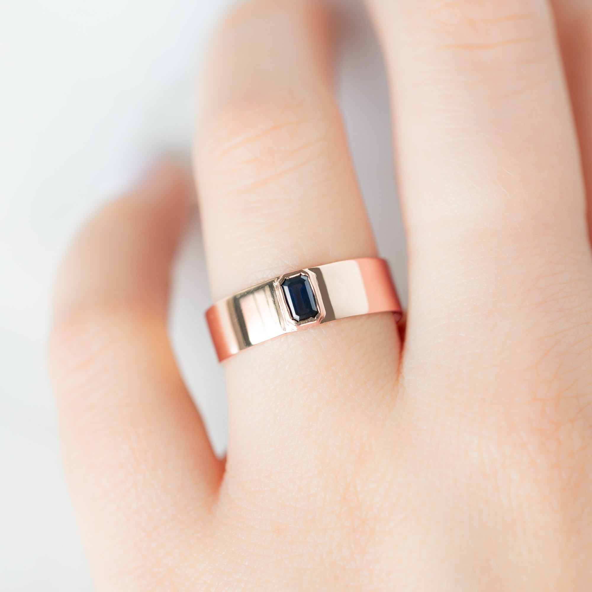 The Cigar Band with an Emerald-Cut Blue Sapphire | Yellow, Rose or White Gold